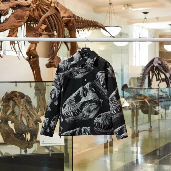 未使用　Kith for AMNH T-Rex Coaches Jacket L Kith AMNH T-Rex Coaches Jacket Medium $598